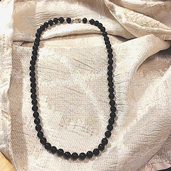 1960s REAL ONYX Beaded Necklace Hand knotted BEADS Vintage Preppy Elegant Formal - Picture 1 of 4